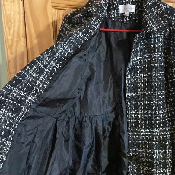 Erin London coat. Brand New size small. Jacket, warm, dressy. - Picture 2 of 5